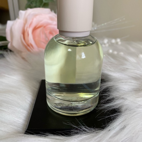 LAURA MERCIER NEROLIDU SUD - Picture 3 of 5